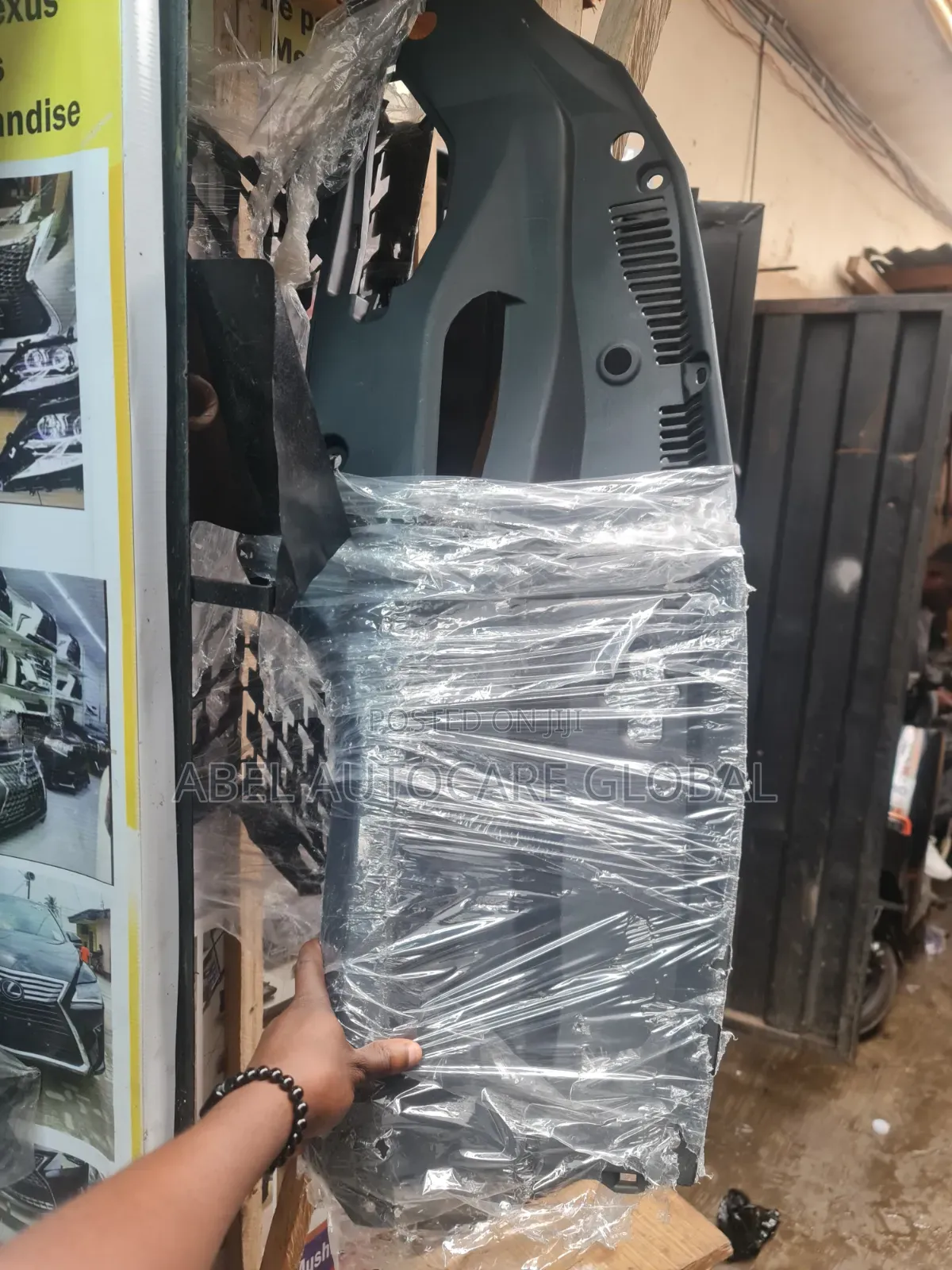 Radiator Plastic for Lexus Rx 350 2013 Model