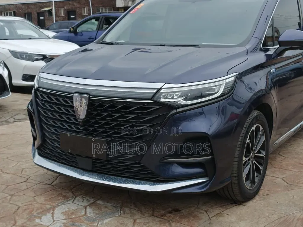 Roewe iMAX8 2020 Blue