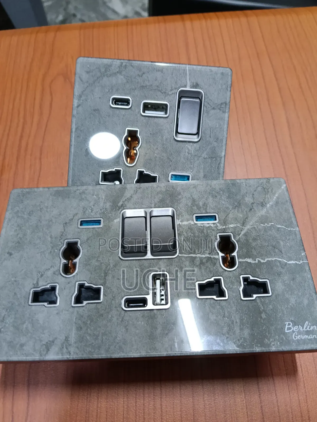 Berlin Mable Socket USB