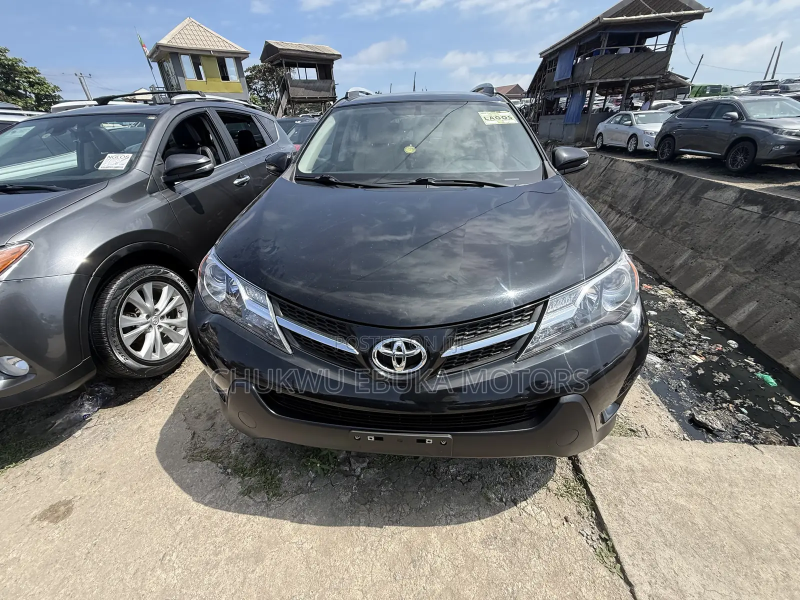Toyota RAV4 Limited 4dr SUV (2.5L 4cyl 6A) 2015 Black