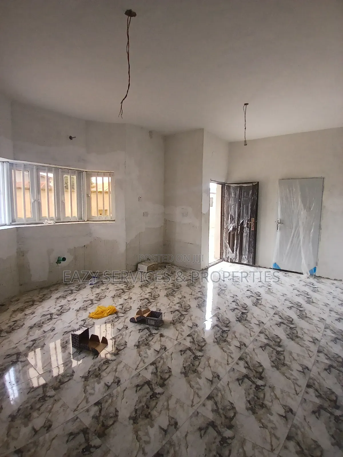 11bdrm Duplex in Ado / Ajah for rent