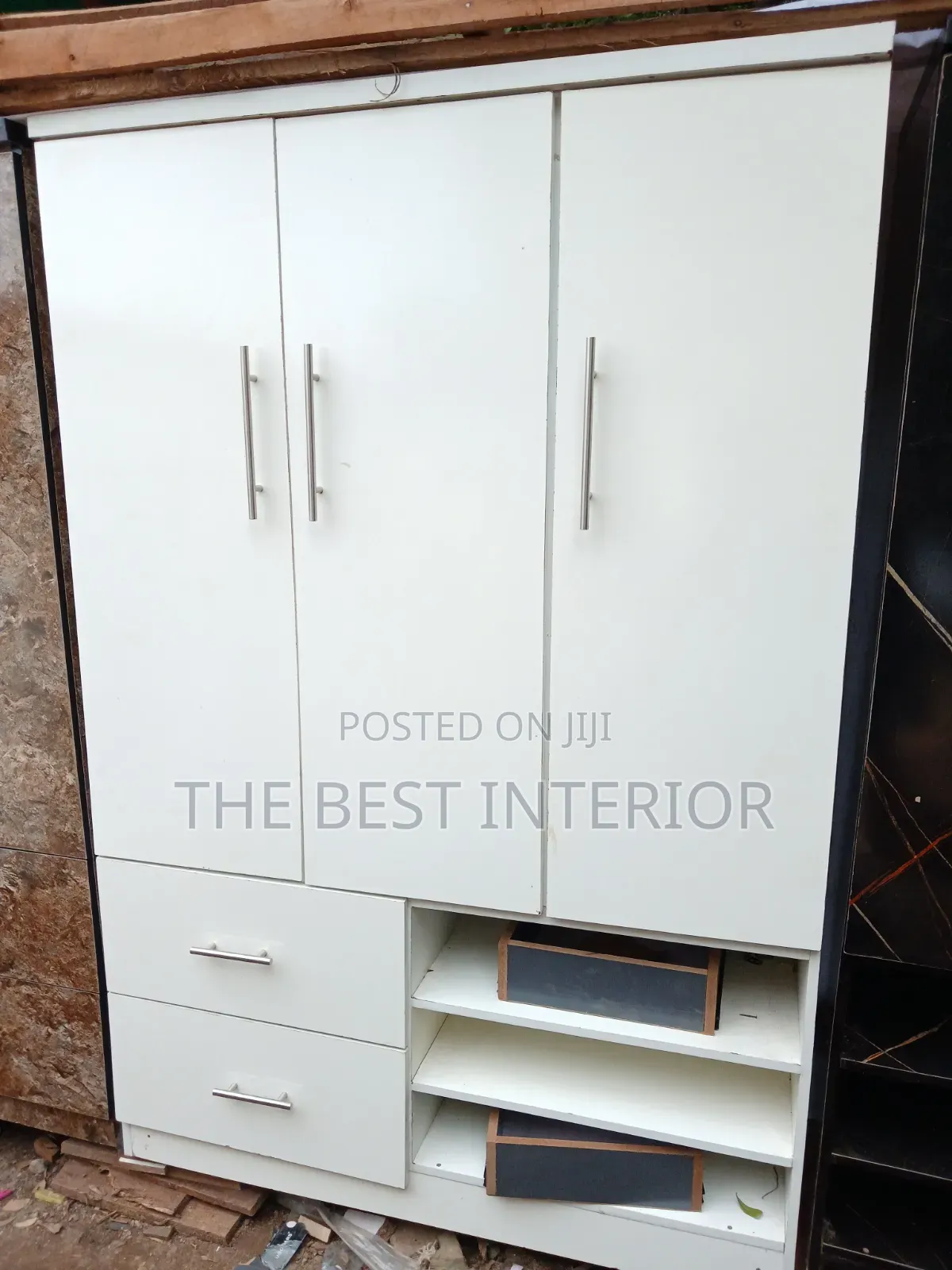 Premium Off-White & Brown Wardrobe – Strong, Stylish & Spacious