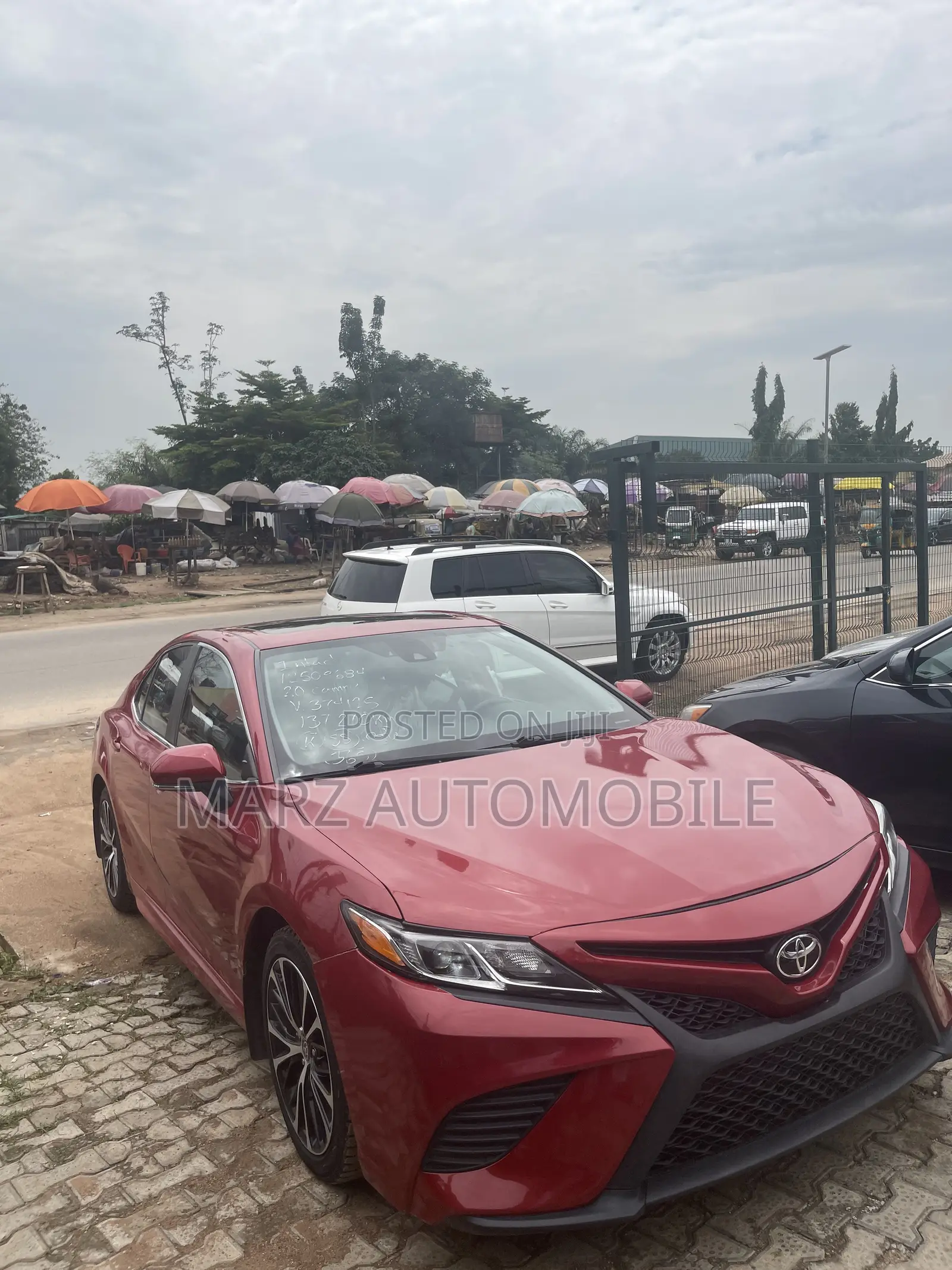 Toyota Camry SE 2021 Red
