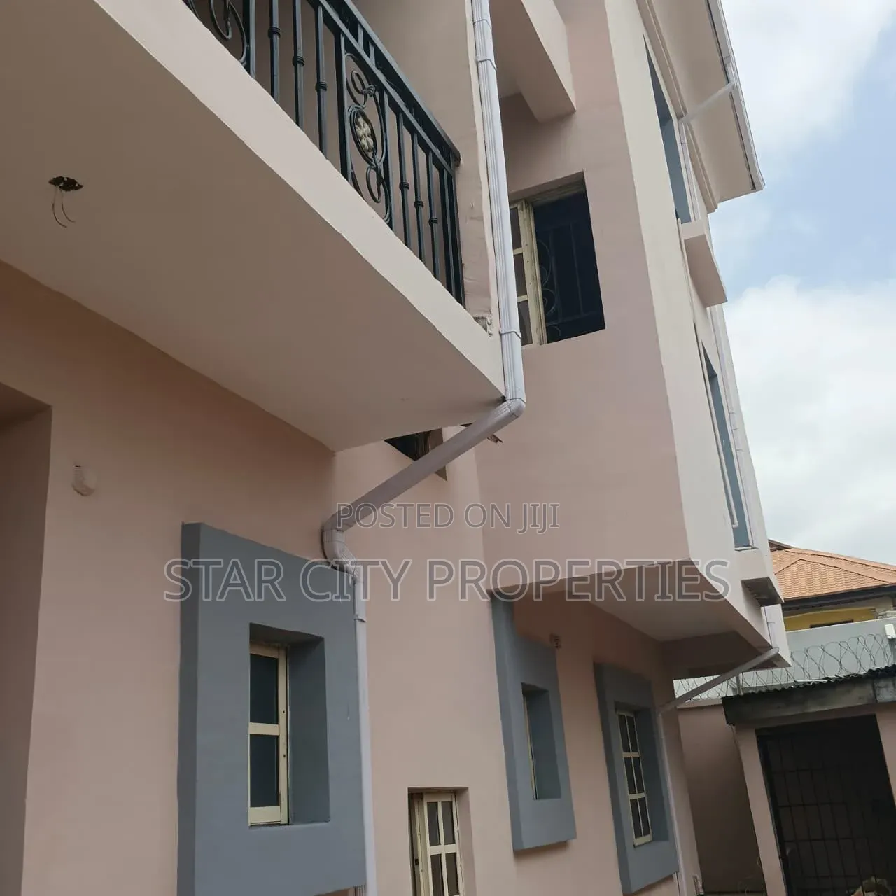 5bdrm Duplex in Ogudu Gra Lagos for rent