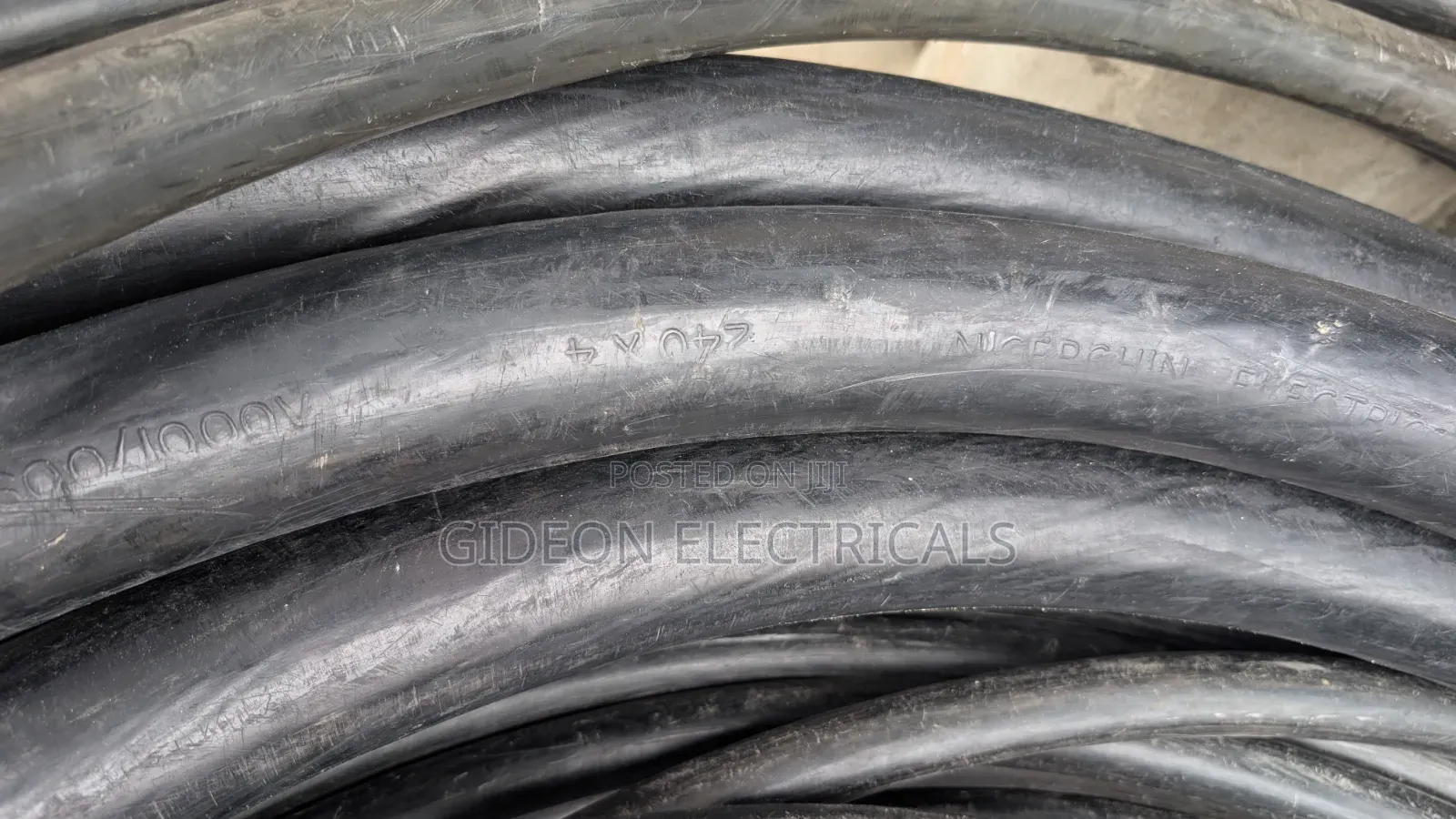 240mm X 4core Armoured Cable