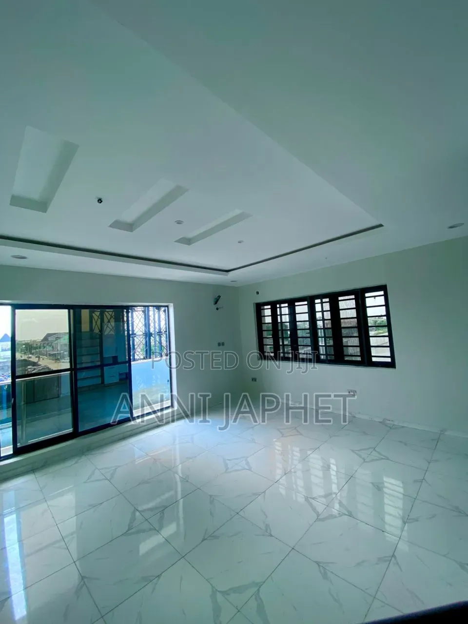 2bdrm Block of Flats for sale