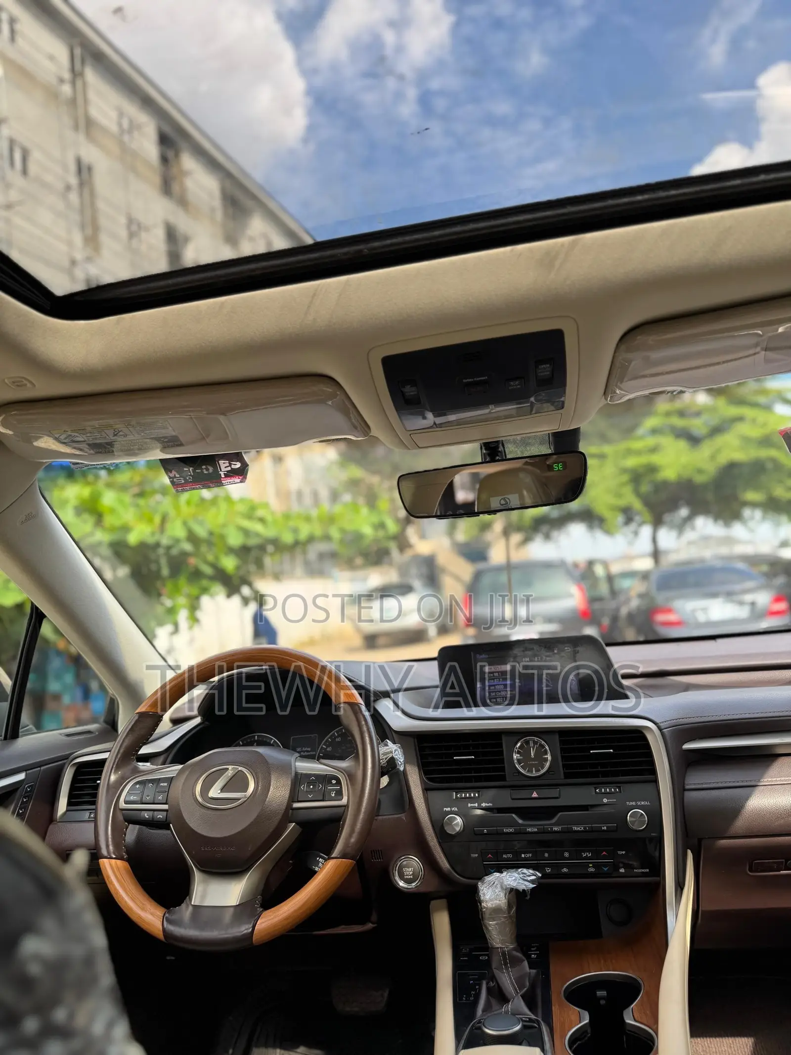 Lexus RX 350 FWD 2016 Gold