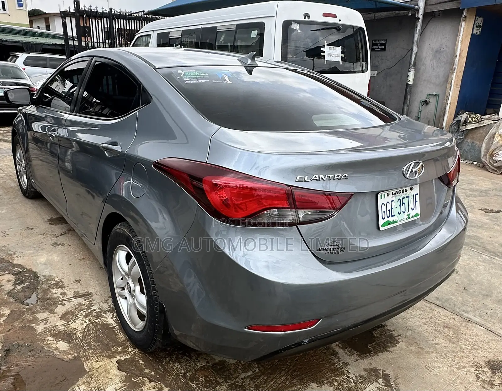 Hyundai Elantra SE 4dr Sedan (1.8L 4cyl 6A) 2014 Gray