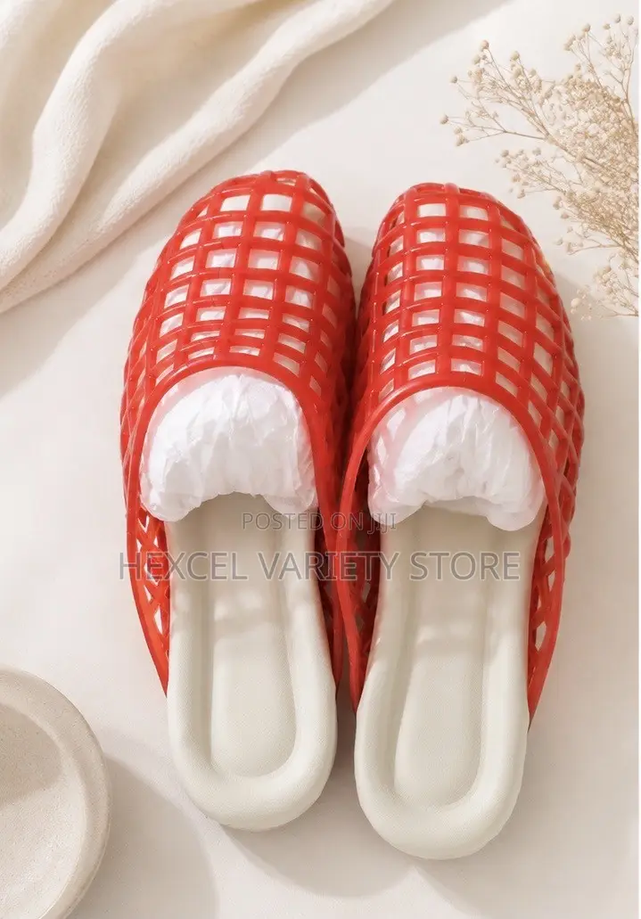 Luxury Ladies Red Jelly Flat Mules – Stylish Slip-on Sandals