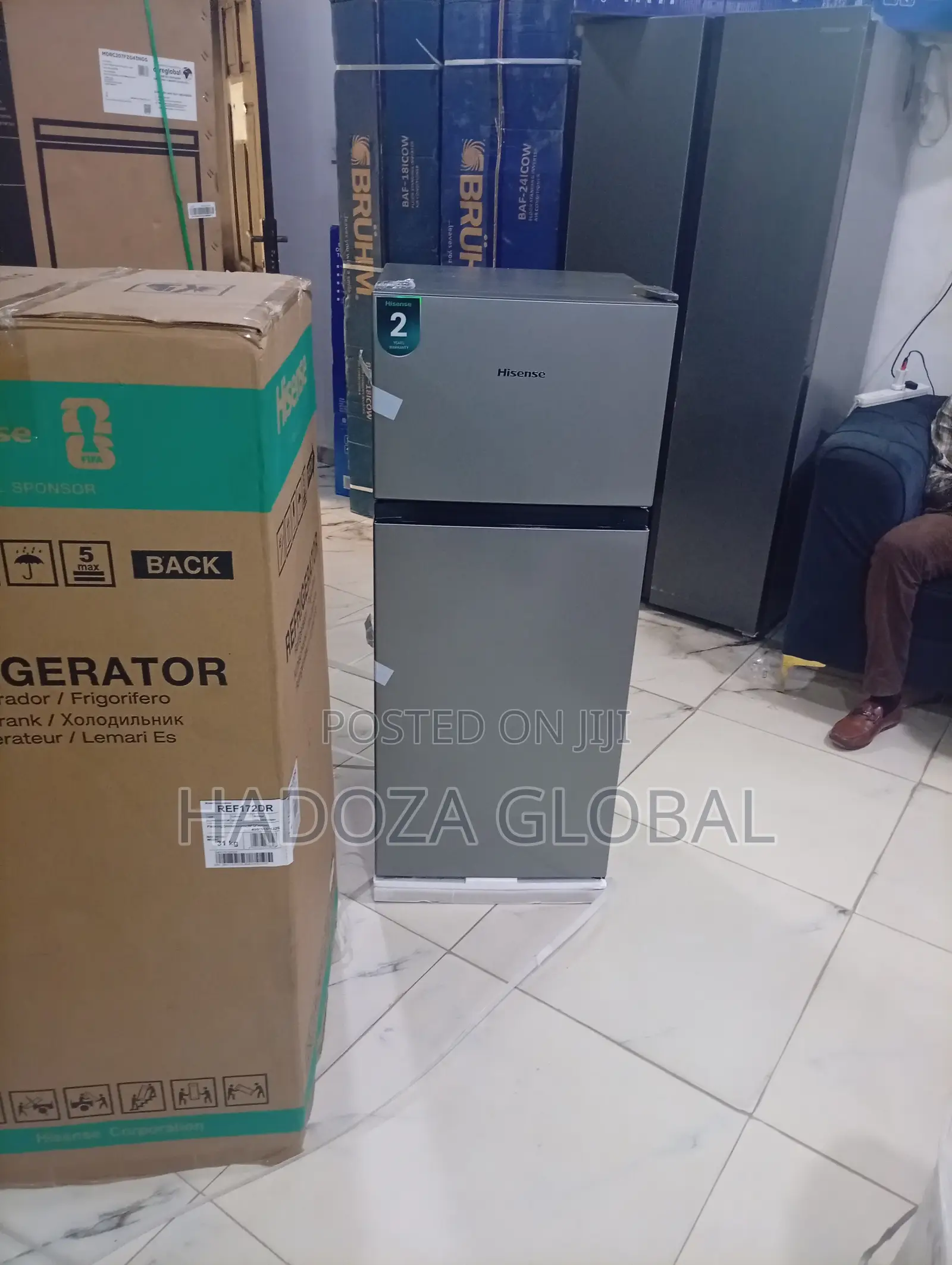 Hisense 124L Top Freezer Fridge With LED Lighting – 172DR
