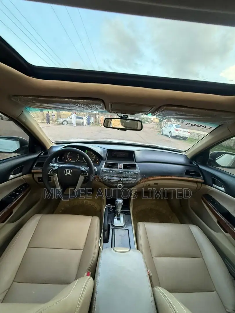 Honda Accord 2011 White