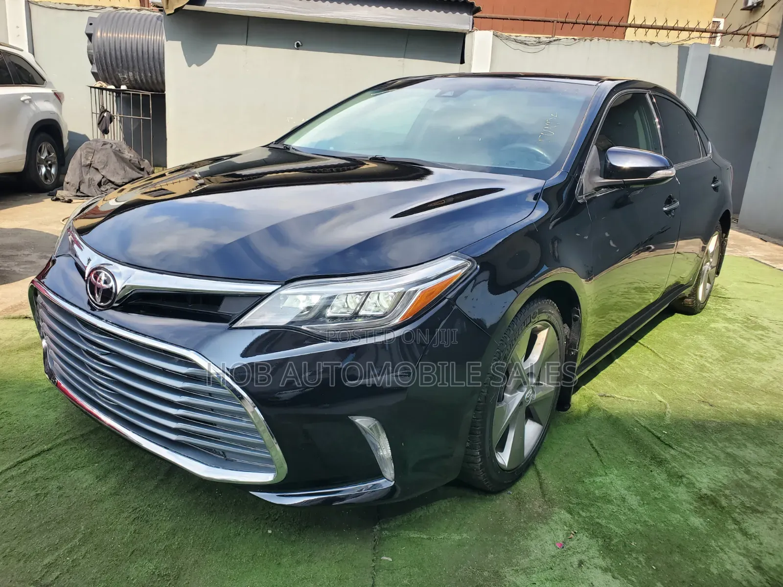 Toyota Avalon Limited FWD Sedan (3.6L 6cyl 6A) 2016 Black