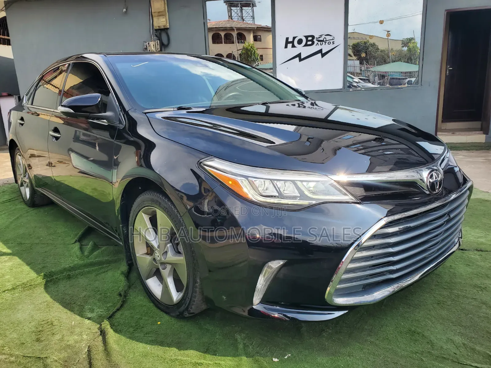Toyota Avalon Limited FWD Sedan (3.6L 6cyl 6A) 2016 Black