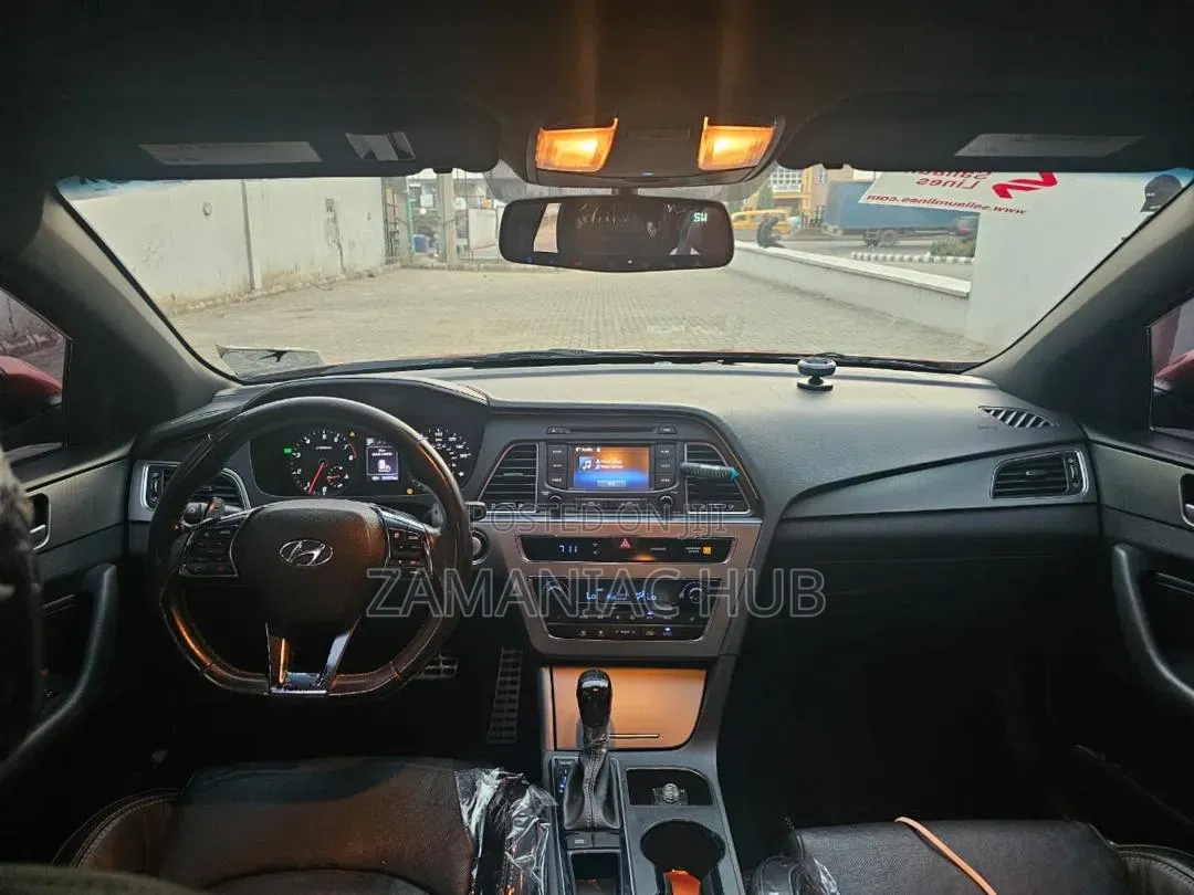 Hyundai Sonata Limited 2.0T 4dr Sedan (2.0L 4cyl Turbo 6A) 2015 Orange