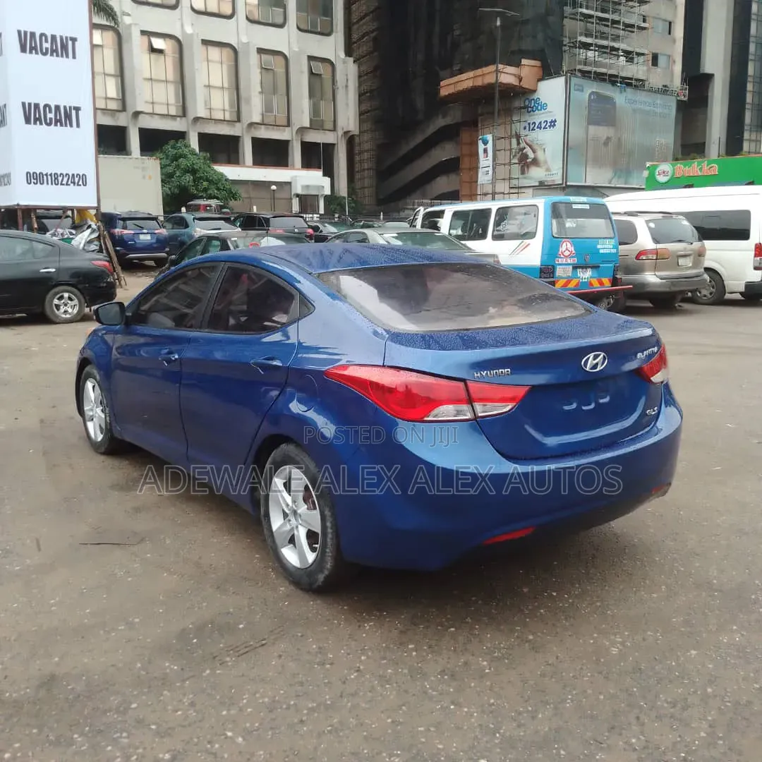 Hyundai Elantra 2013 Blue