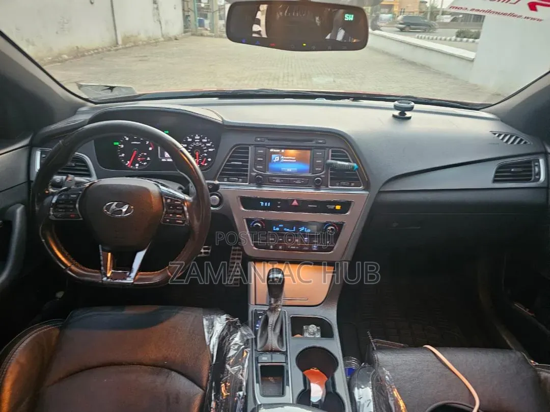 Hyundai Sonata Limited 2.0T 4dr Sedan (2.0L 4cyl Turbo 6A) 2015 Orange