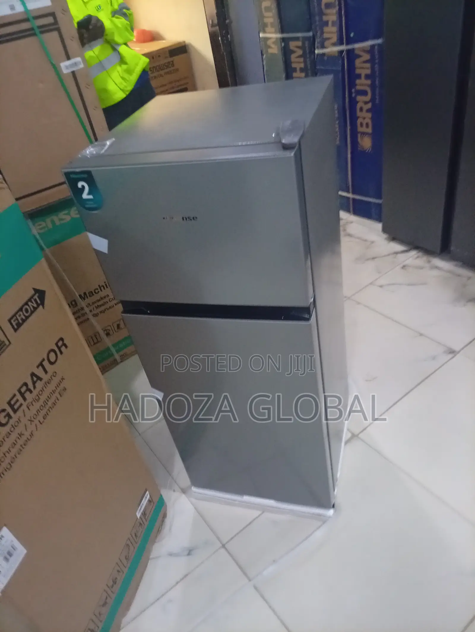 Hisense REF172DR 124L Refrigerator With Vegetable Crisper