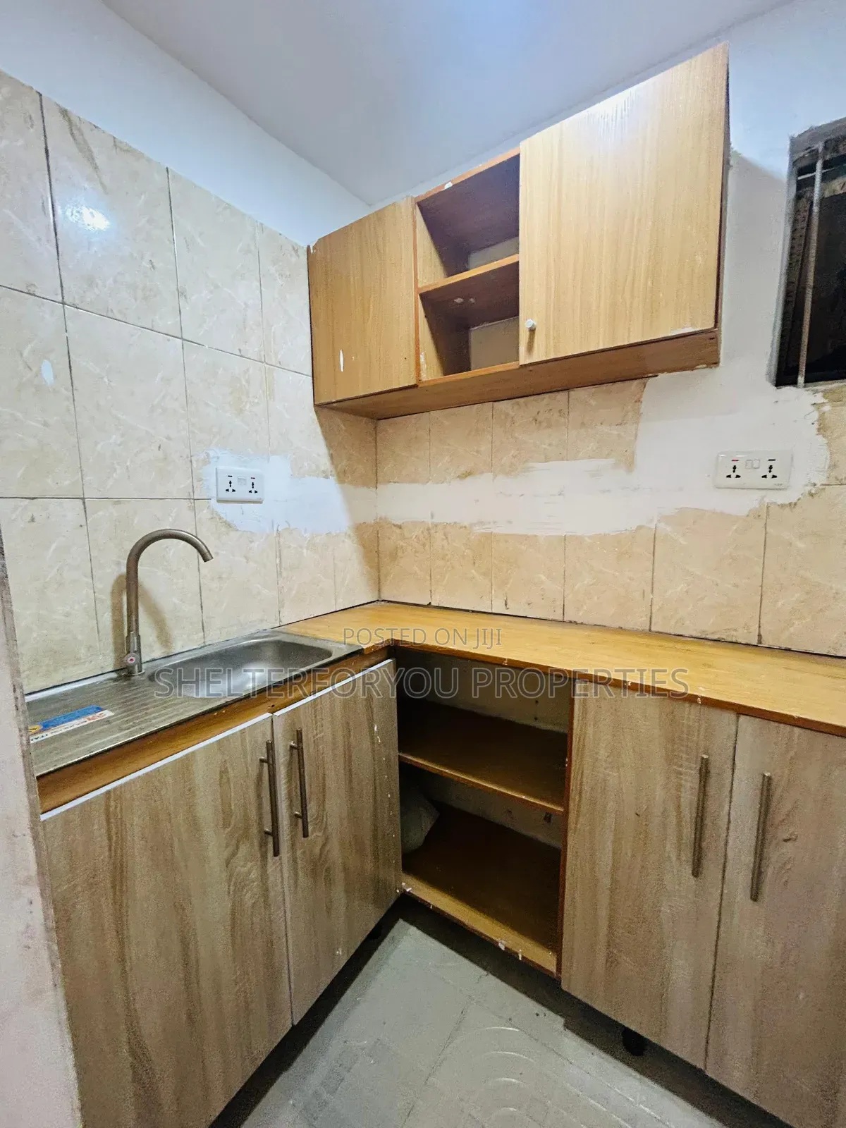 1bdrm Apartment in Lekki Phase 1 for rent
