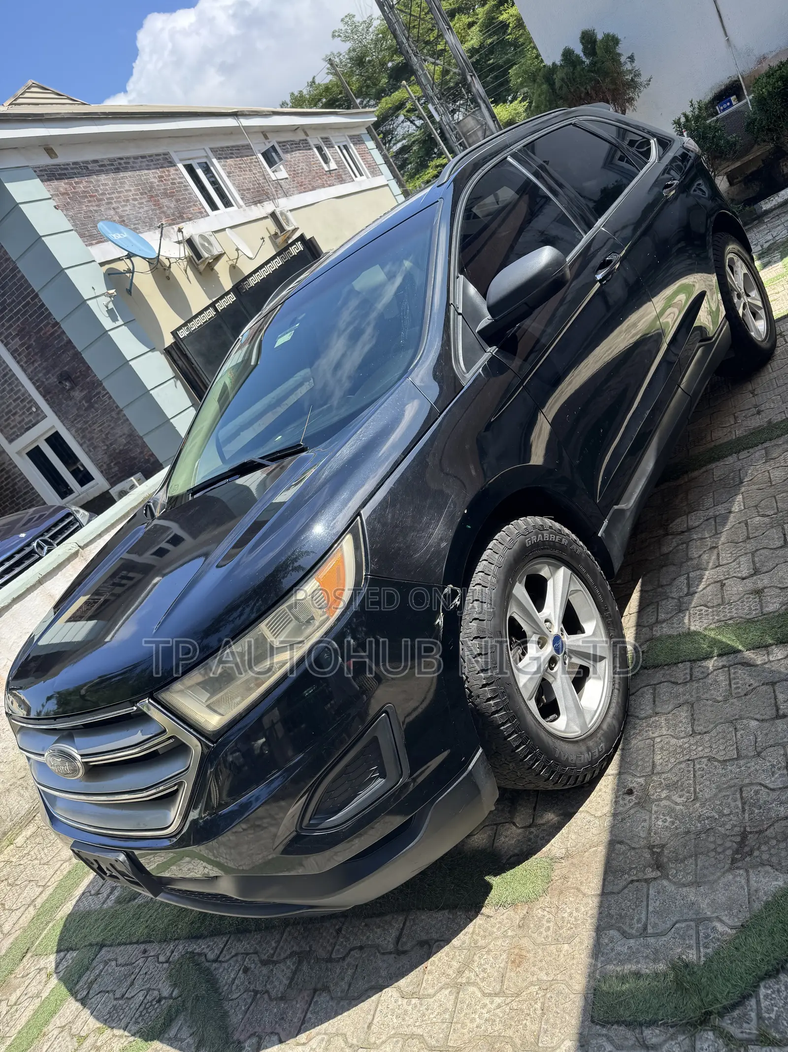 Ford Edge SE 4dr AWD 2017 Black