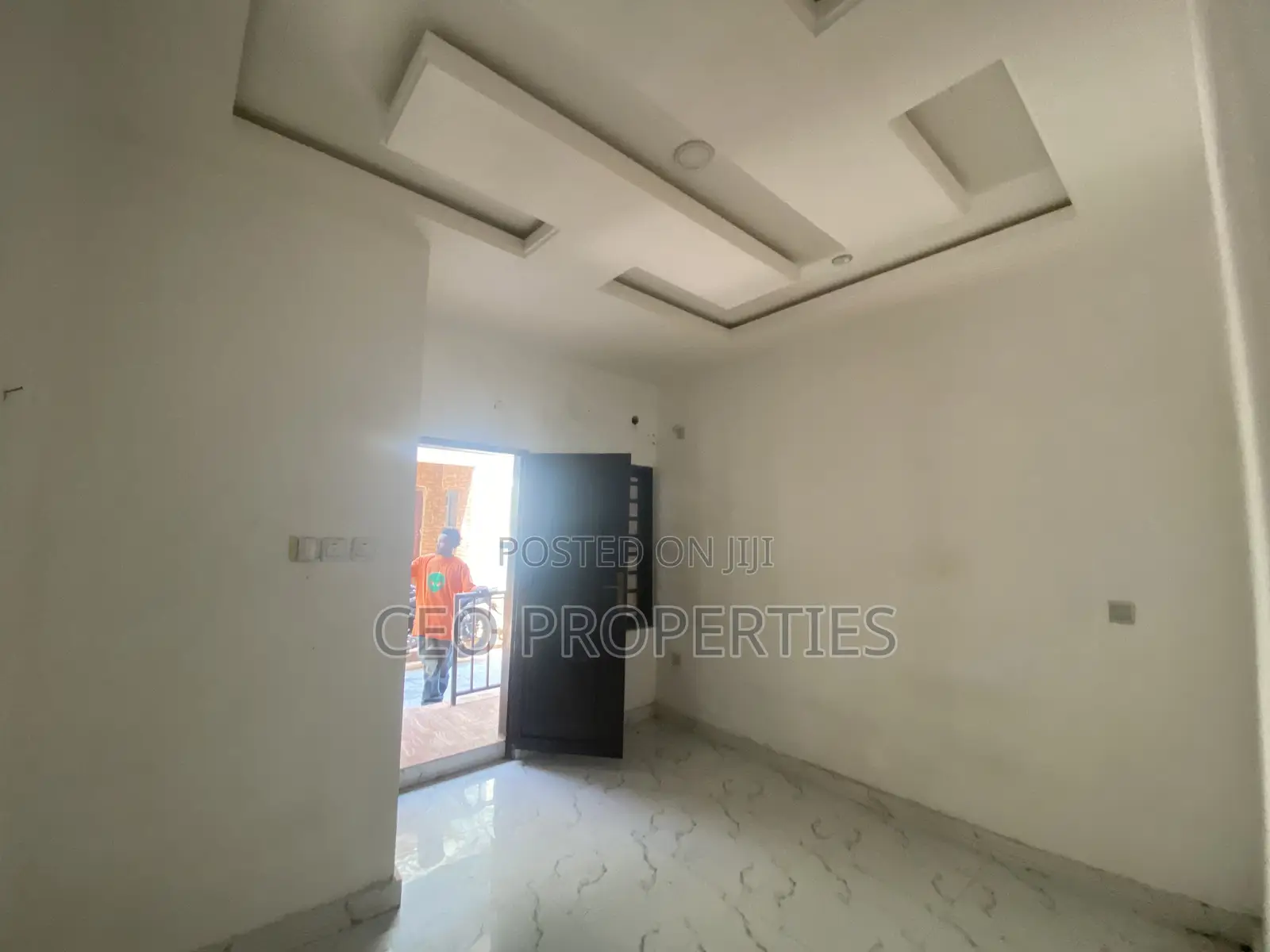 1bdrm Bedsitter in New Road/Igboefon, Chevron for rent
