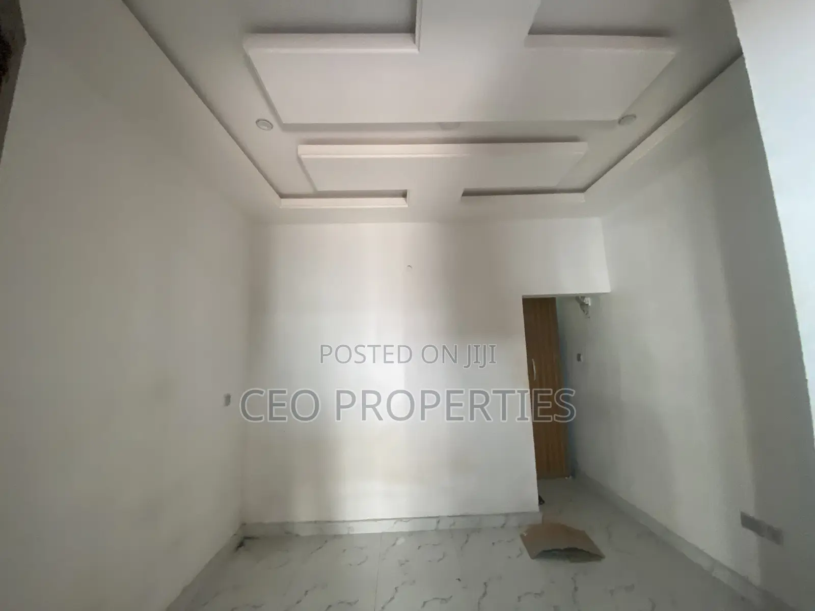 1bdrm Bedsitter in New Road/Igboefon, Chevron for rent
