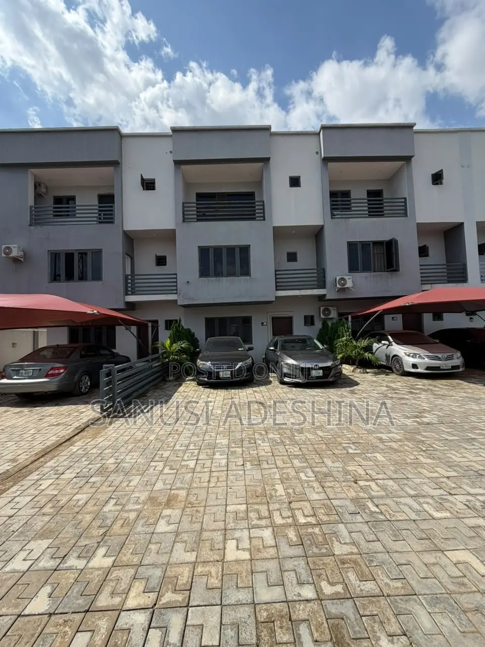 4bdrm Townhouse/Terrace in Guzape Main,Fct for sale