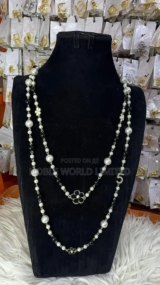 Pearl Stunning Drop Necklaces