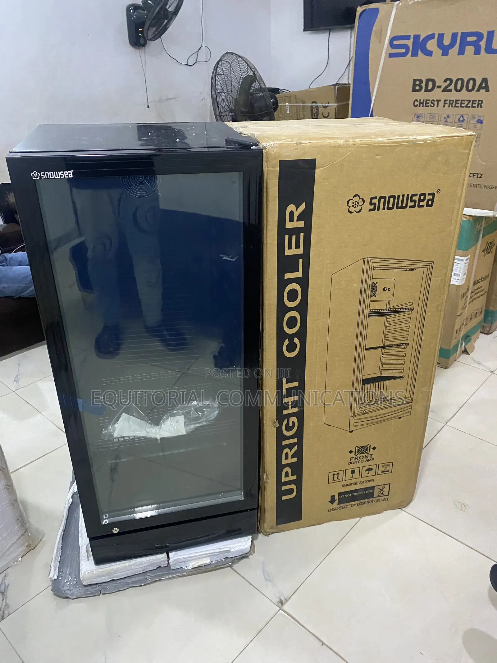 Snowsea LC-270W Commercial Refrigerated Cabinet