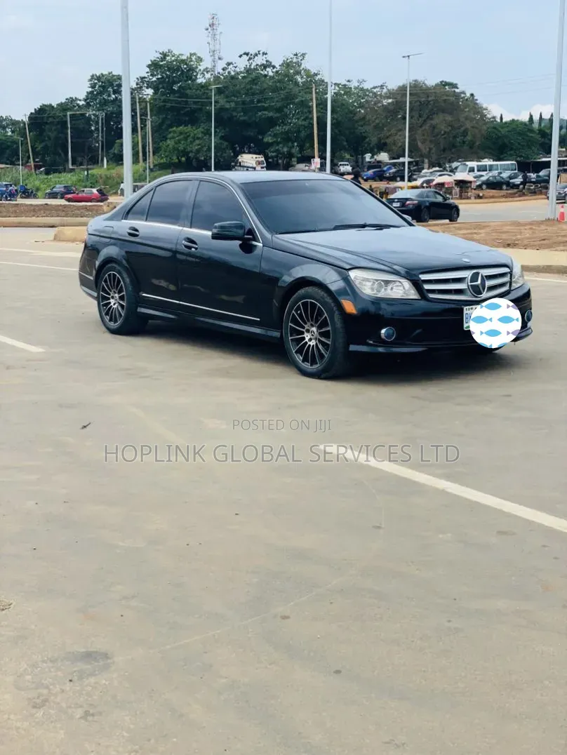 Mercedes-Benz C300 2010 Black