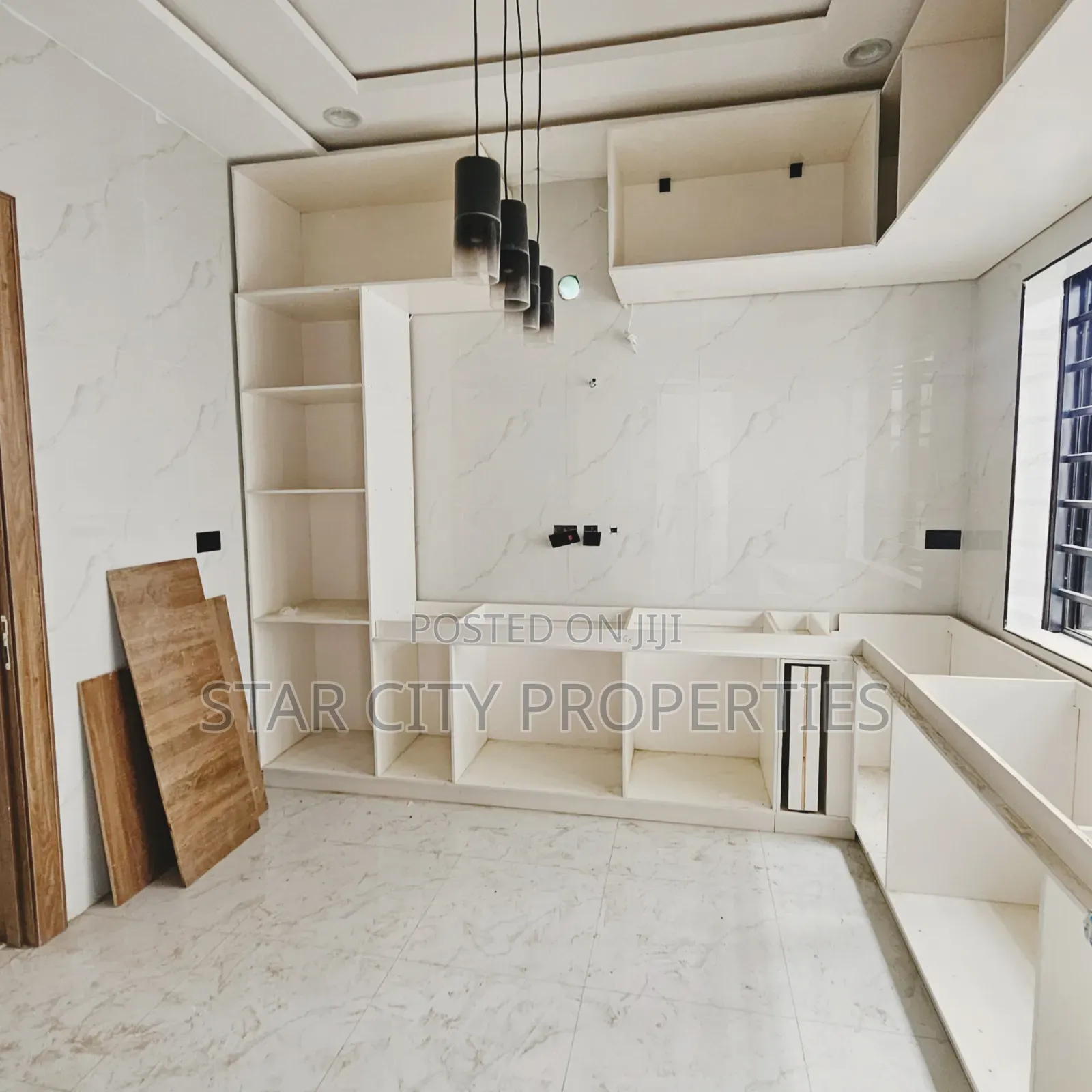 4bdrm House in Ikeja Lagos, Adeniyi Jones for sale
