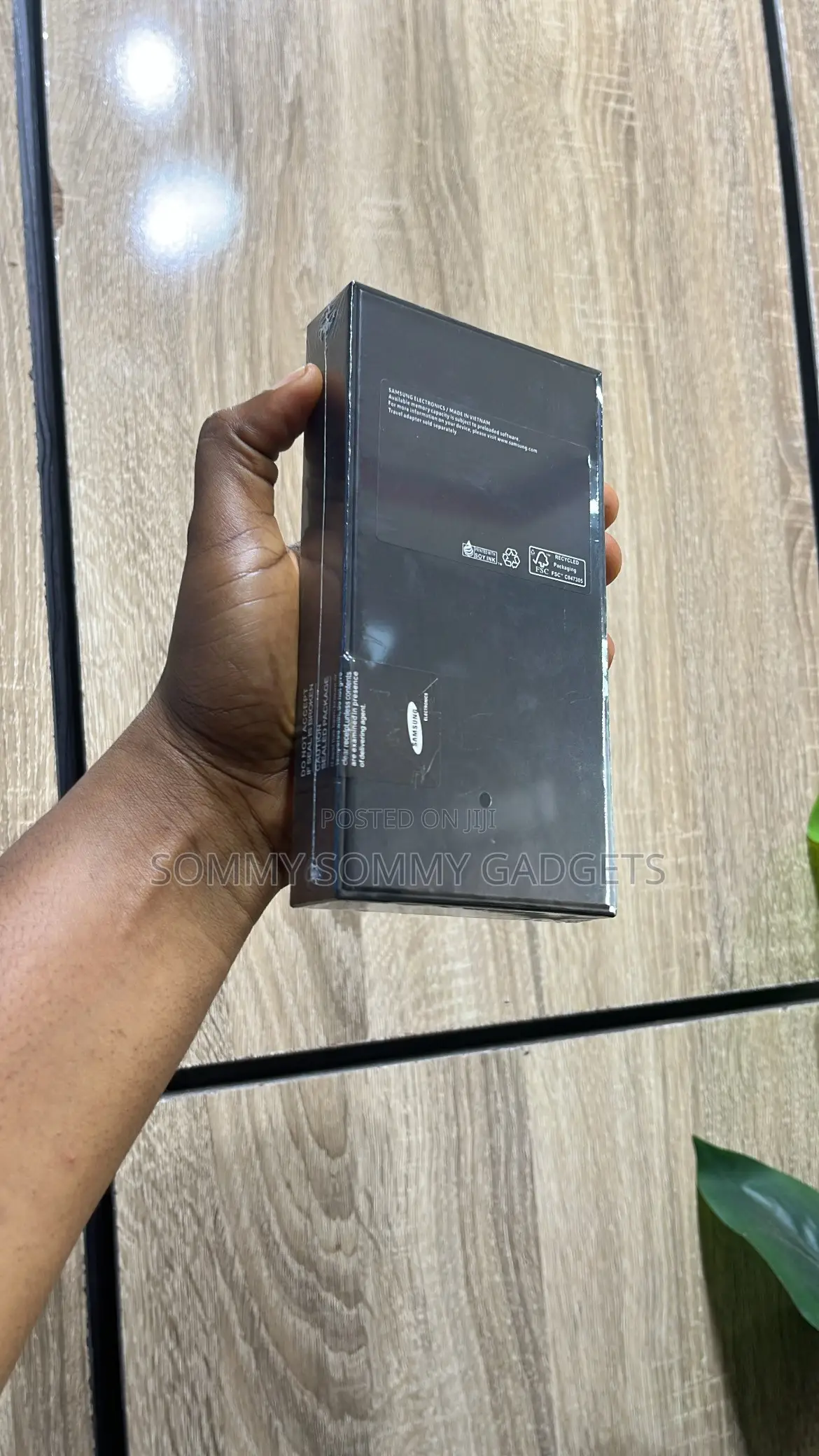 New Samsung Galaxy S22 5G 128 GB