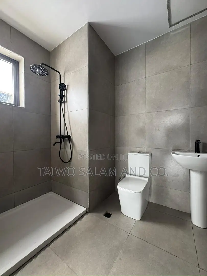 4bdrm Duplex in Bodija for sale