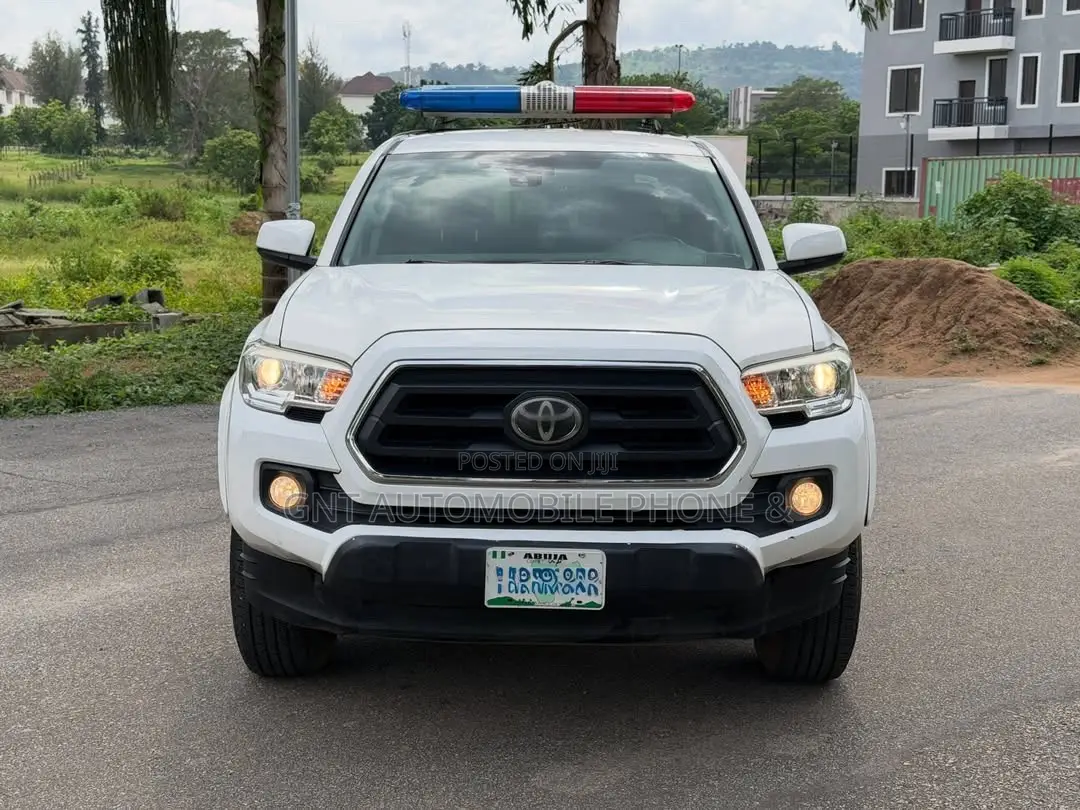 Toyota Tacoma 2020 White