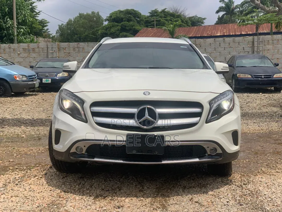 Mercedes-Benz GLA 250 2017 White