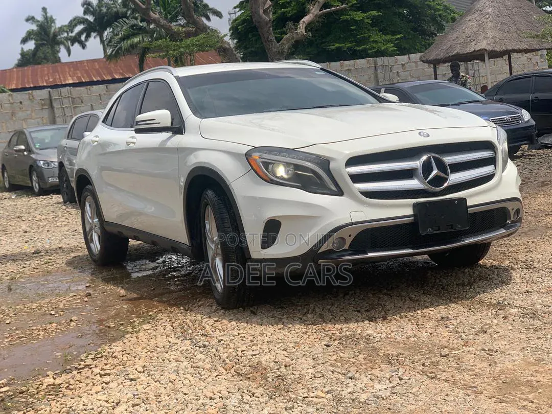 Mercedes-Benz GLA 250 2017 White