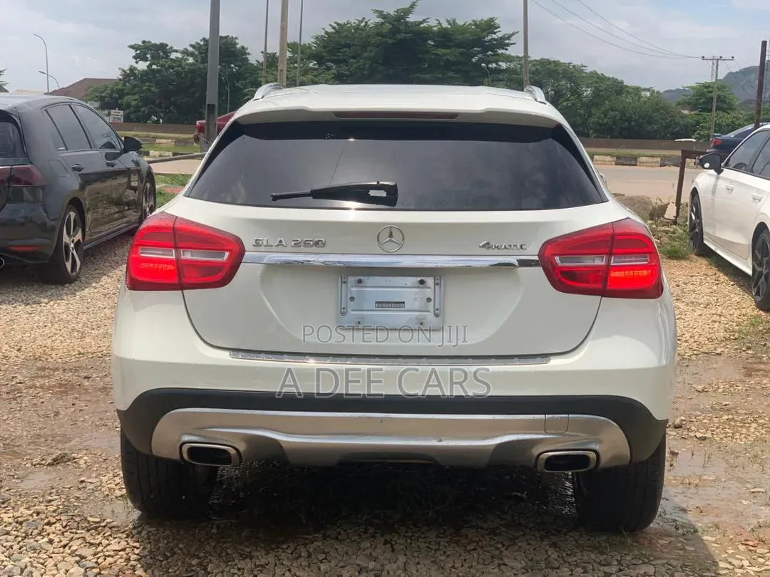 Mercedes-Benz GLA 250 2017 White