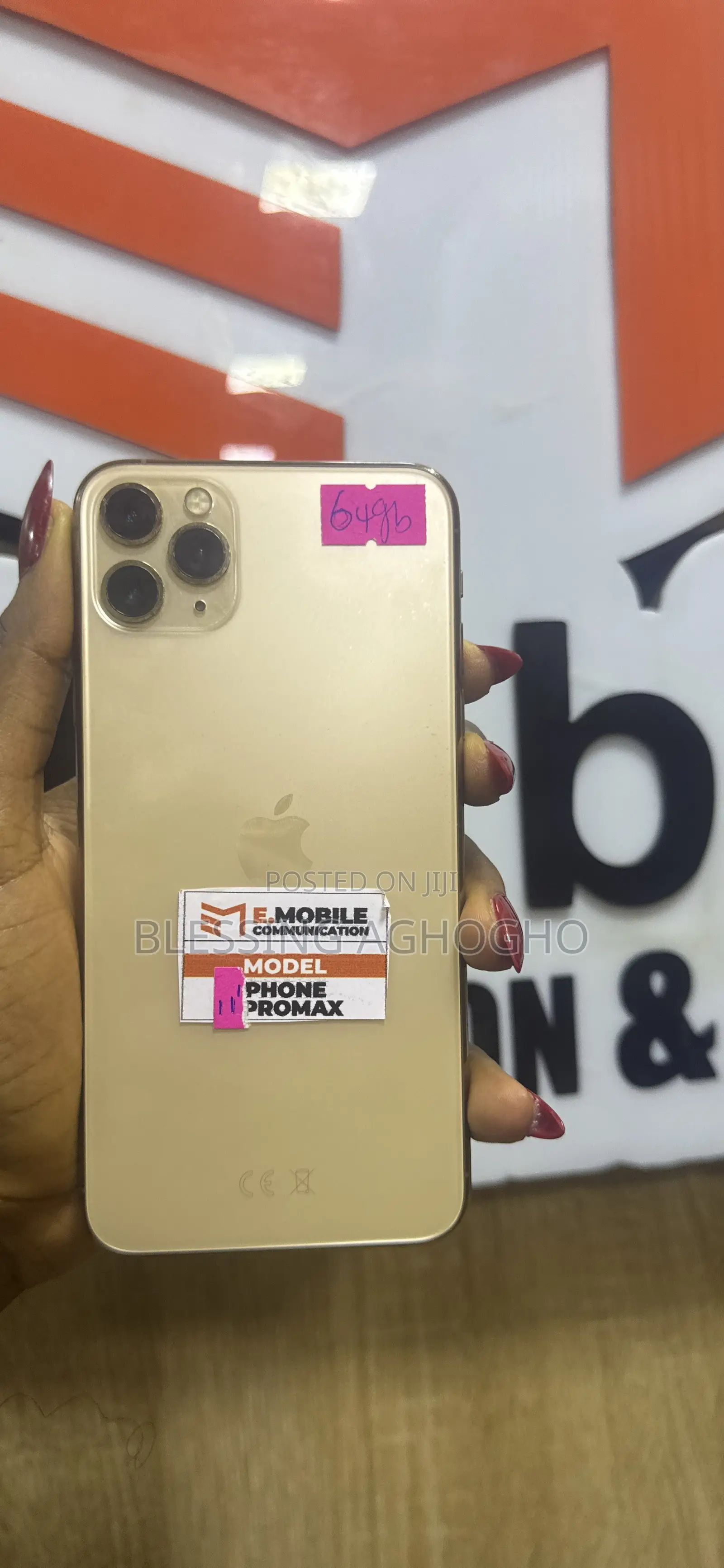 Apple iPhone 11 Pro Max 64 GB Gold