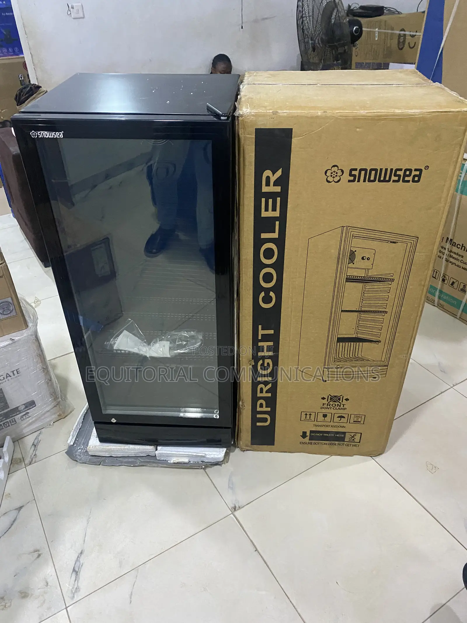 Snowsea 270L Beverage Display Refrigerator for Supermarkets and Conven