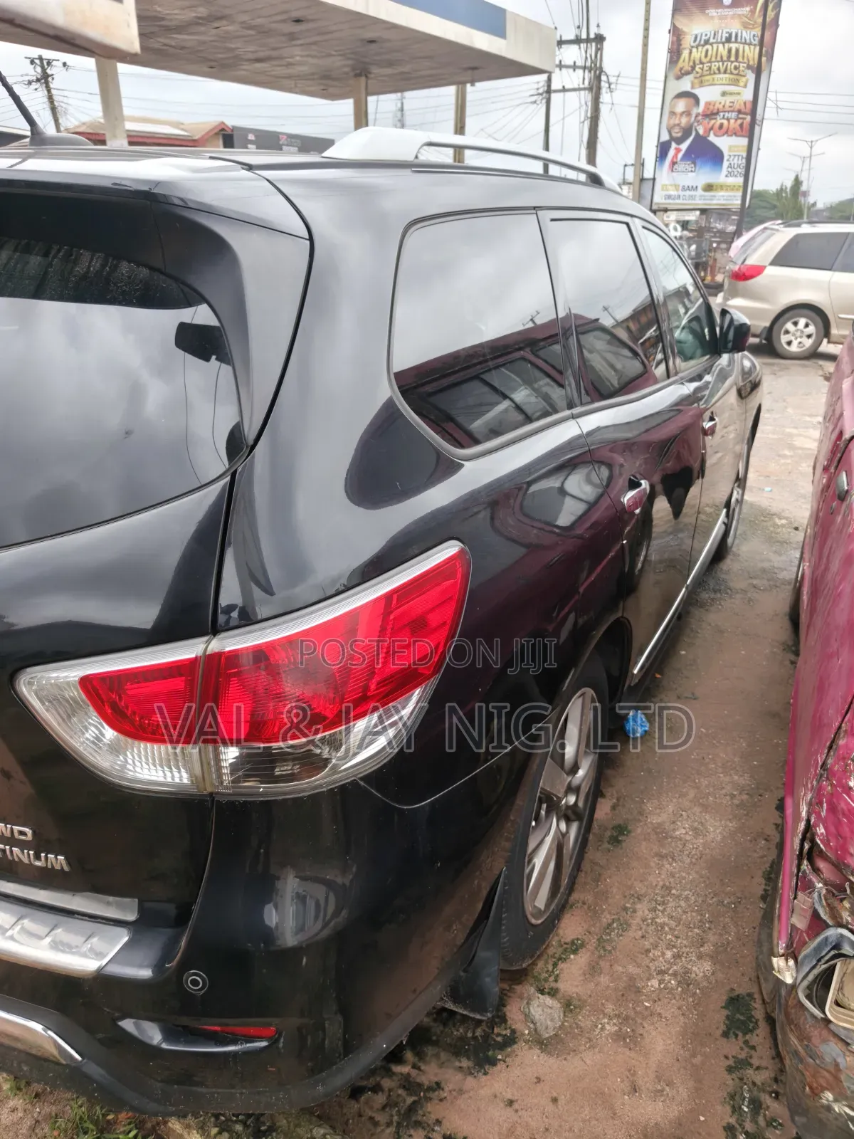 Nissan Pathfinder Platinum 4dr SUV 4WD (3.5L 6cyl CVT) 2015 Black