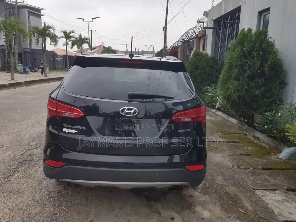 Hyundai Santa Fe GLS 4dr SUV (3.3L 6cyl 6A) 2015 Black