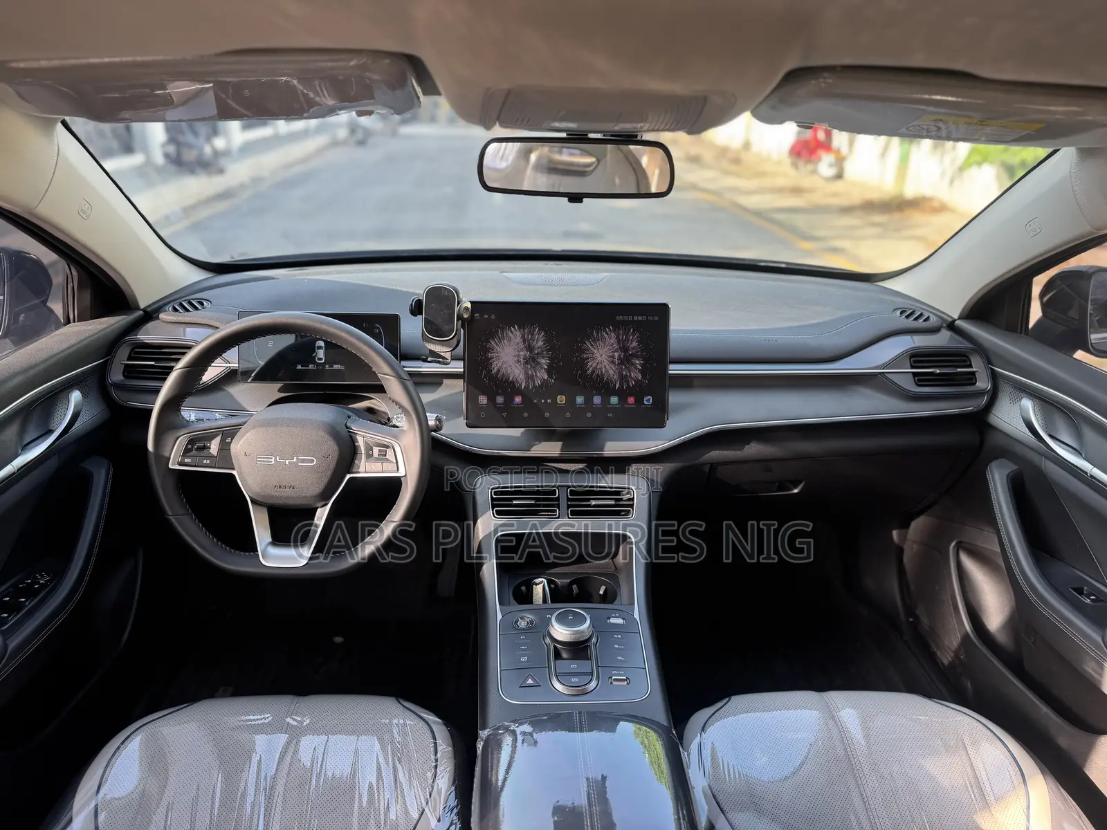 New BYD Destroyer 05 DM-i 1.5 Hybrid FWD 2025 Black