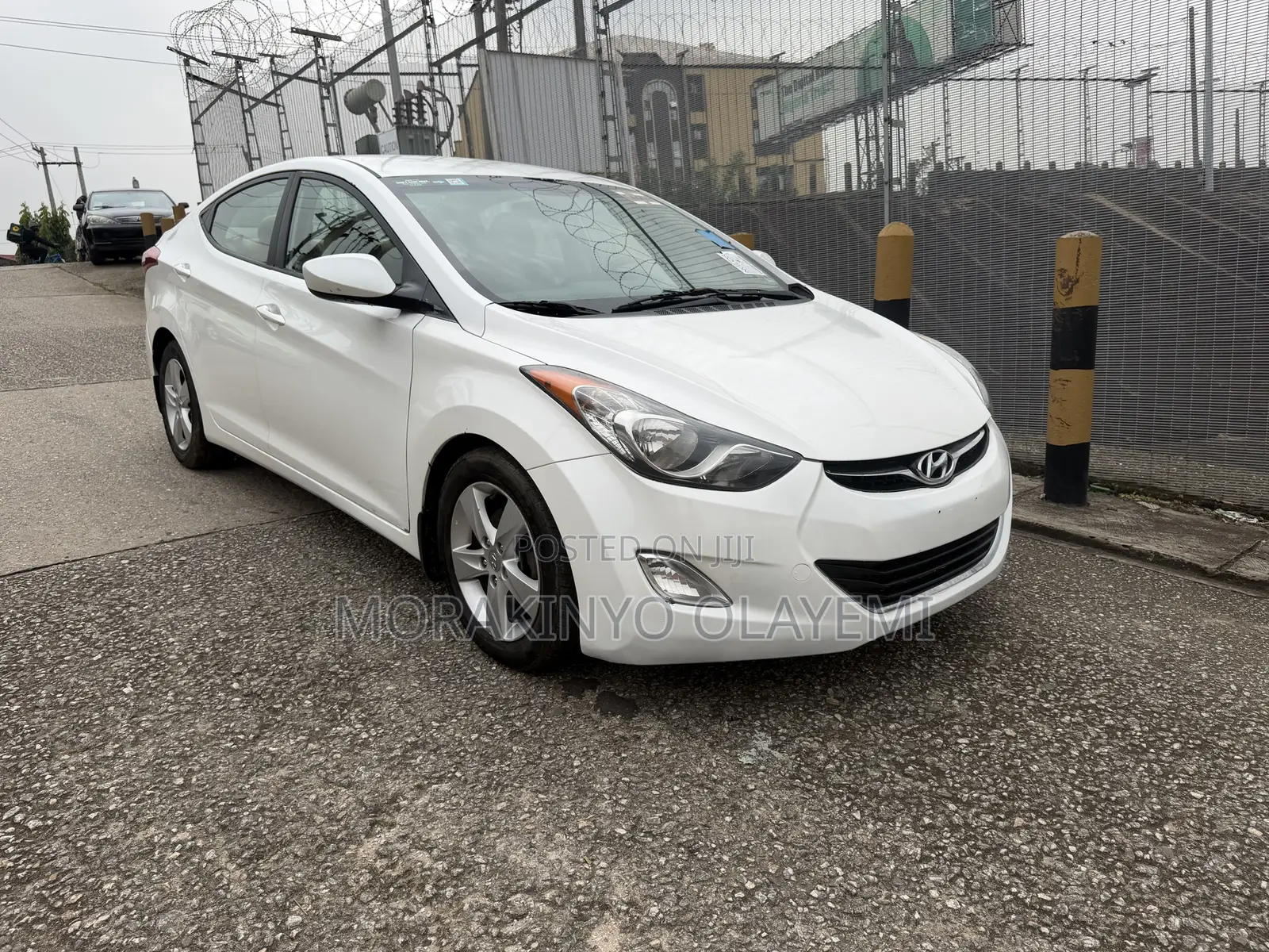 Hyundai Elantra GLS Sedan FWD (1.8L 4cyl 6A) 2013 White