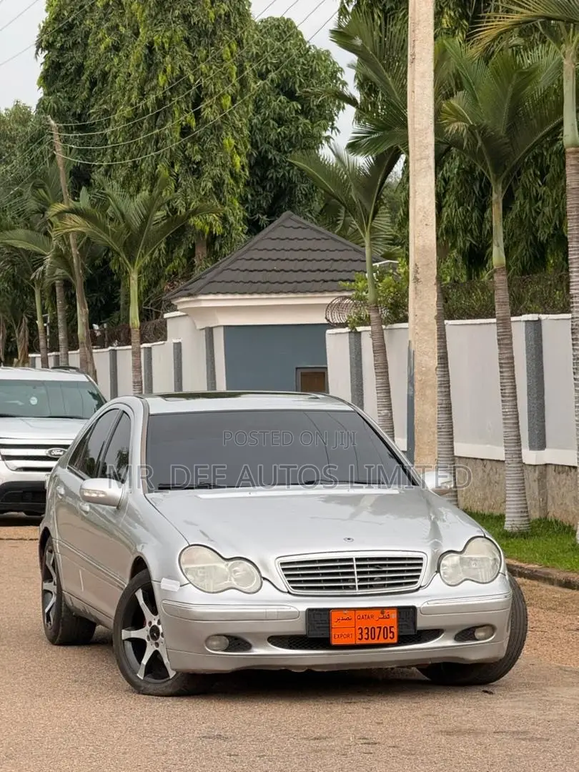 Mercedes-Benz C180 2005 Silver