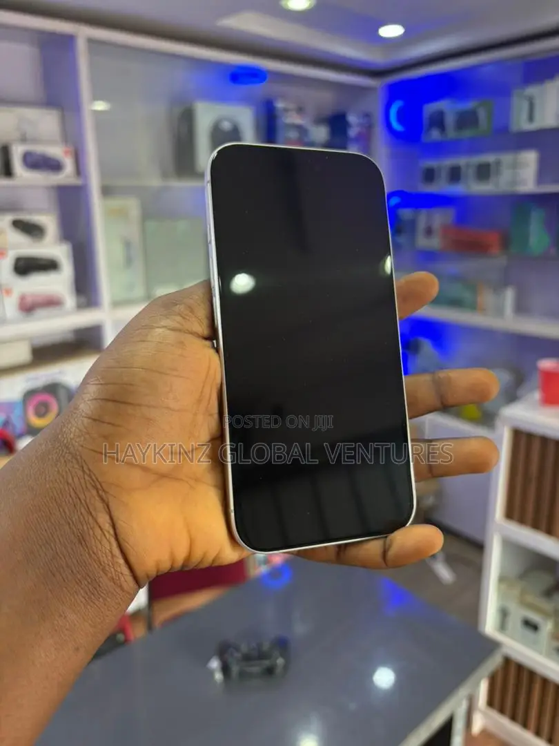 Apple iPhone 16 256 GB White