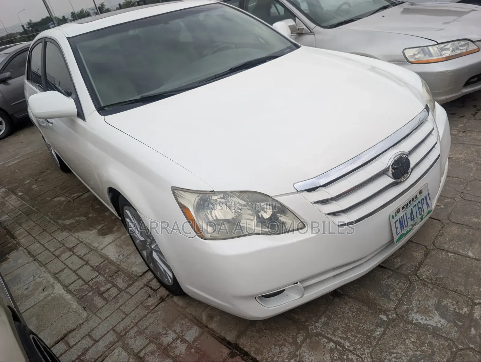 Toyota Avalon 2005 White