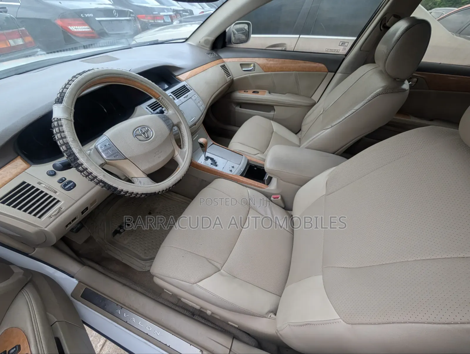 Toyota Avalon 2005 White