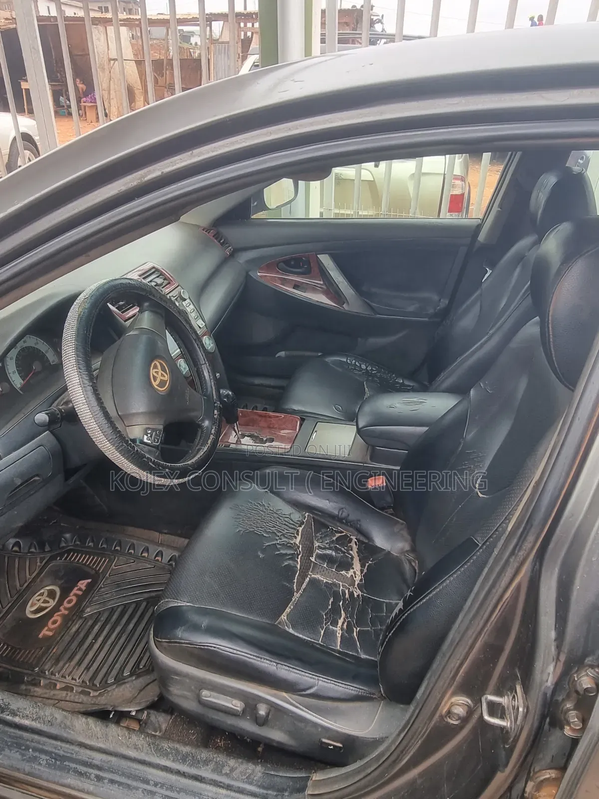 Toyota Camry SE 4dr Sedan (2.4L 4cyl 5A) 2008 Gray
