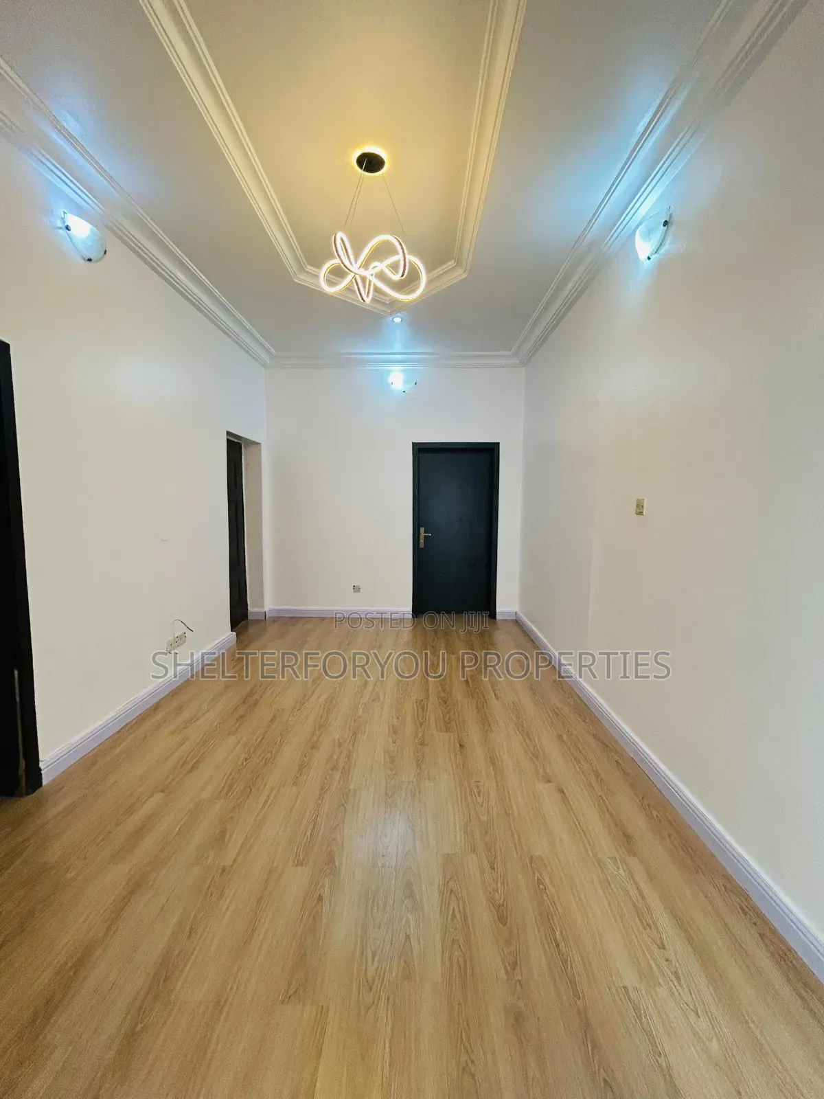 2bdrm Apartment in Lekki Phase 1 for rent