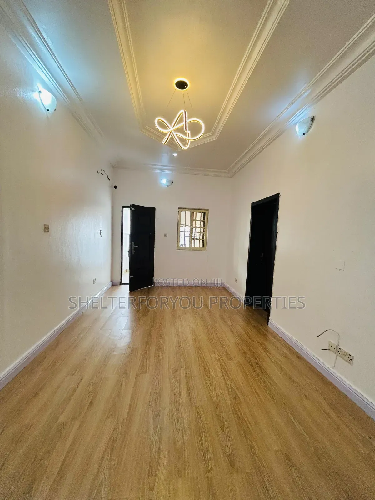 2bdrm Apartment in Lekki Phase 1 for rent