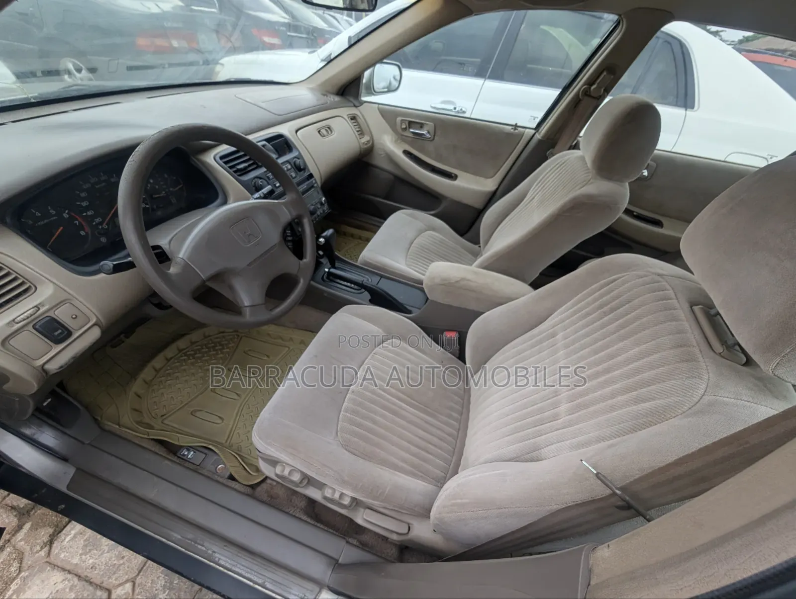 Honda Accord 2000 Gray